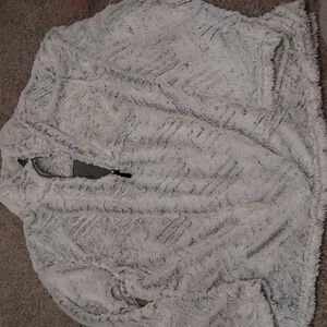 4/$18 Faux fur western polar half zip pullover